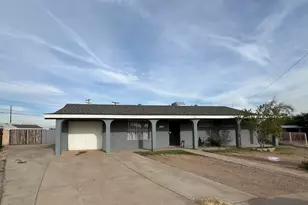 3213 N 49th Ln, Phoenix, AZ 85031 - Photo 1