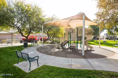 3726 E Kristal Way, Phoenix, AZ 85050 - Photo 32