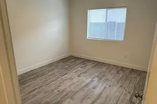 2814 E Roeser Rd, Phoenix, AZ 85040 - Photo 12