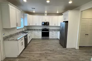 2814 E Roeser Rd, Phoenix, AZ 85040 - Photo 4