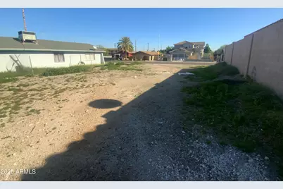 8610 S Calle Maravilla -- #3, Guadalupe, AZ 85283 - Photo 8