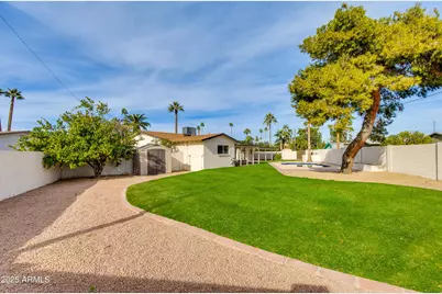 8535 E Amelia Avenue, Scottsdale, AZ 85251 - Photo 14