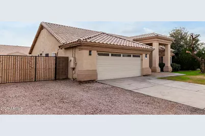 8413 W Willowbrook Drive, Peoria, AZ 85382 - Photo 4