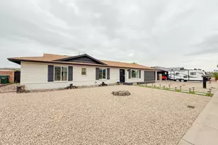 1917 W Topeka Dr, Phoenix, AZ 85027 - Photo 1