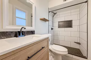 1917 W Topeka Dr, Phoenix, AZ 85027 - Photo 24