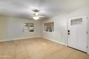 6842 N 10th Pl, Phoenix, AZ 85014 - Photo 10