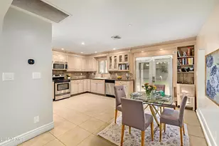 6842 N 10th Pl, Phoenix, AZ 85014 - Photo 18