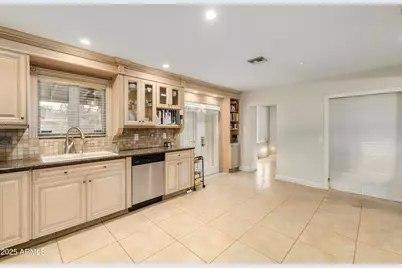 6842 N 10th Place, Phoenix, AZ 85014 - Photo 22