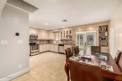 6842 N 10th Place, Phoenix, AZ 85014 - Photo 18