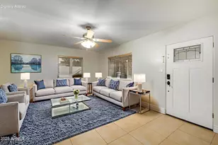 6842 N 10th Pl, Phoenix, AZ 85014 - Photo 8