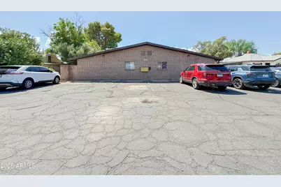 2219 W Morten Avenue #5, Phoenix, AZ 85021 - Photo 4