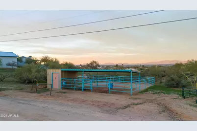 32730 W Jones Road, Wickenburg, AZ 85390 - Photo 30