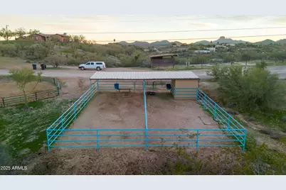 32730 W Jones Road, Wickenburg, AZ 85390 - Photo 32