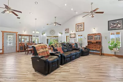 10046 E Hummingbird Lane, Gold Canyon, AZ 85118 - Photo 12