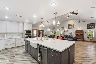 10046 E Hummingbird Lane, Gold Canyon, AZ 85118 - Photo 8