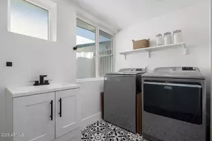 2917 E Pinchot Ave, Phoenix, AZ 85016 - Photo 16