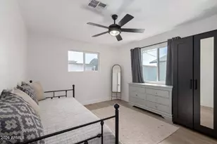 2917 E Pinchot Ave, Phoenix, AZ 85016 - Photo 12