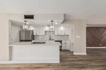 10838 N 32nd Lane, Phoenix, AZ 85029 - Photo 4