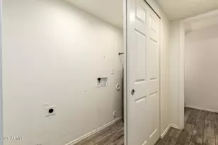 8403 N 33rd Ave, Phoenix, AZ 85051 - Photo 10