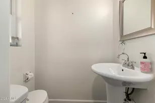 2311 N 30th Pl, Phoenix, AZ 85008 - Photo 18