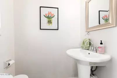 2311 N 30th Place, Phoenix, AZ 85008 - Photo 14