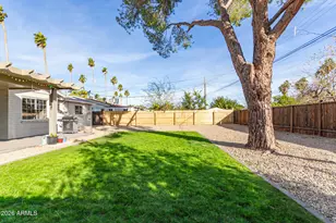 2311 N 30th Pl, Phoenix, AZ 85008 - Photo 24