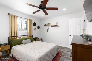 2311 N 30th Pl, Phoenix, AZ 85008 - Photo 16