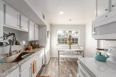 2311 N 30th Place, Phoenix, AZ 85008 - Photo 12