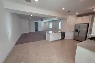 319 W Pinnacle Ridge Dr, San Tan Valley, AZ 85140 - Photo 4