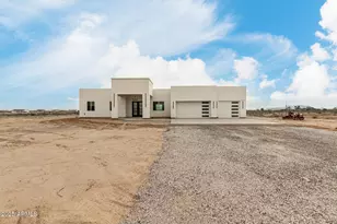 37911 W Rancho Dr, Tonopah, AZ 85354 - Photo 4