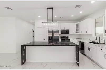 37911 W Rancho Drive, Tonopah, AZ 85354 - Photo 10