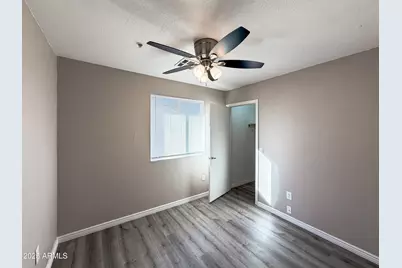 6301 W Earll Drive, Phoenix, AZ 85033 - Photo 18