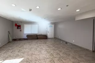 6301 W Earll Dr, Phoenix, AZ 85033 - Photo 18