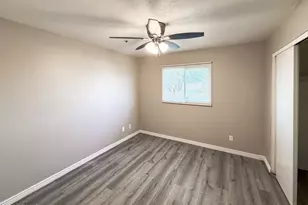 6301 W Earll Dr, Phoenix, AZ 85033 - Photo 12