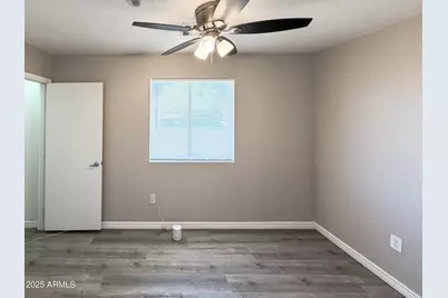 6301 W Earll Drive, Phoenix, AZ 85033 - Photo 20