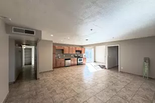 6301 W Earll Dr, Phoenix, AZ 85033 - Photo 12