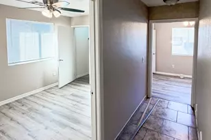 6301 W Earll Dr, Phoenix, AZ 85033 - Photo 20