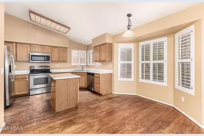 15221 N 87th Drive, Peoria, AZ 85381 - Photo 4