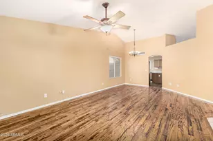 15221 N 87th Dr, Peoria, AZ 85381 - Photo 12