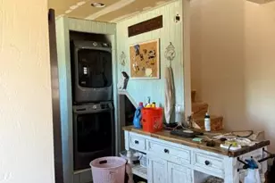 32050 S Lisa Dr, Black Canyon City, AZ 85324 - Photo 8