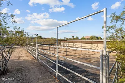 35740 S Calico Circle, Wickenburg, AZ 85390 - Photo 38