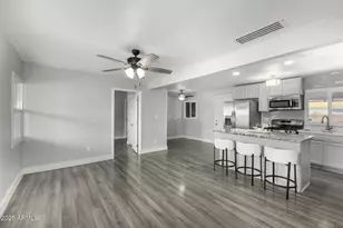 619 W Chipman Rd, Phoenix, AZ 85041 - Photo 4