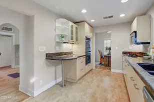 2546 N 9th St, Phoenix, AZ 85006 - Photo 16