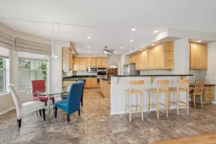 1321 E Desert Flower Ln, Phoenix, AZ 85048 - Photo 10