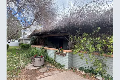 1461 E McLellan Boulevard, Phoenix, AZ 85014 - Photo 2