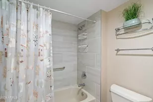 12222 N Paradise Vlg Pkwy S, Phoenix, AZ 85032 - Photo 18