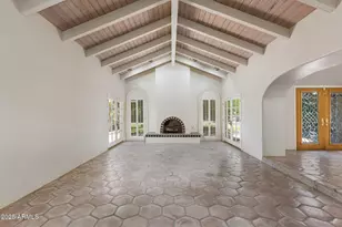 49 Biltmore Estate, Phoenix, AZ 85016 - Photo 18