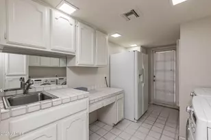 49 Biltmore Estate, Phoenix, AZ 85016 - Photo 34