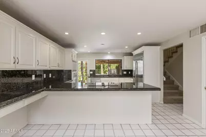 49 Biltmore Estate, Phoenix, AZ 85016 - Photo 22