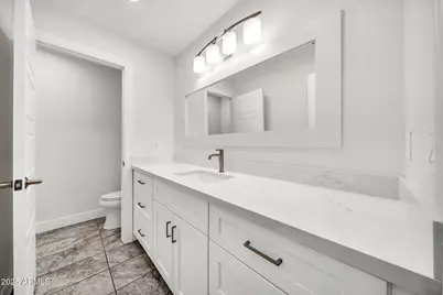 641 W Linger Lane, Phoenix, AZ 85021 - Photo 28